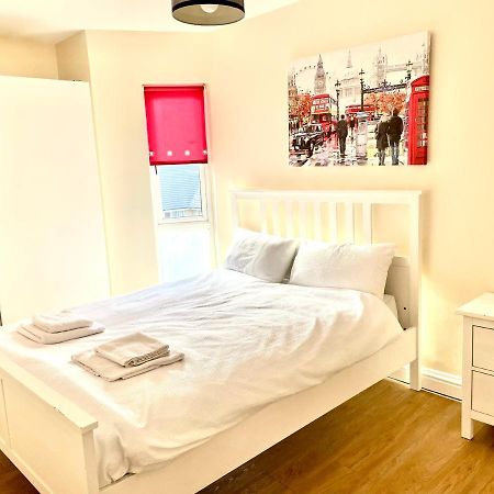 Holiday Flat In Central Slough Near To London Heathrow And Windsor With Free Car Park Екстер'єр фото